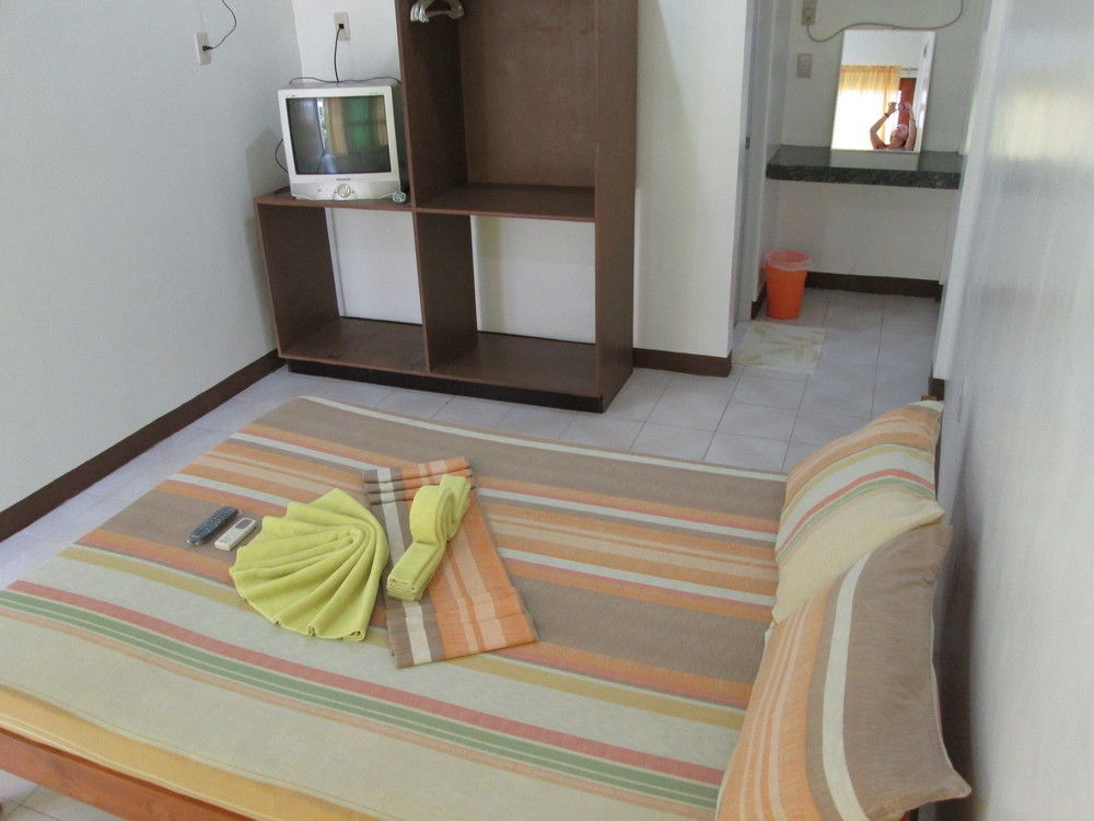 Reddoorz Plus @ Secret Garden Boracay Balabag  Экстерьер фото
