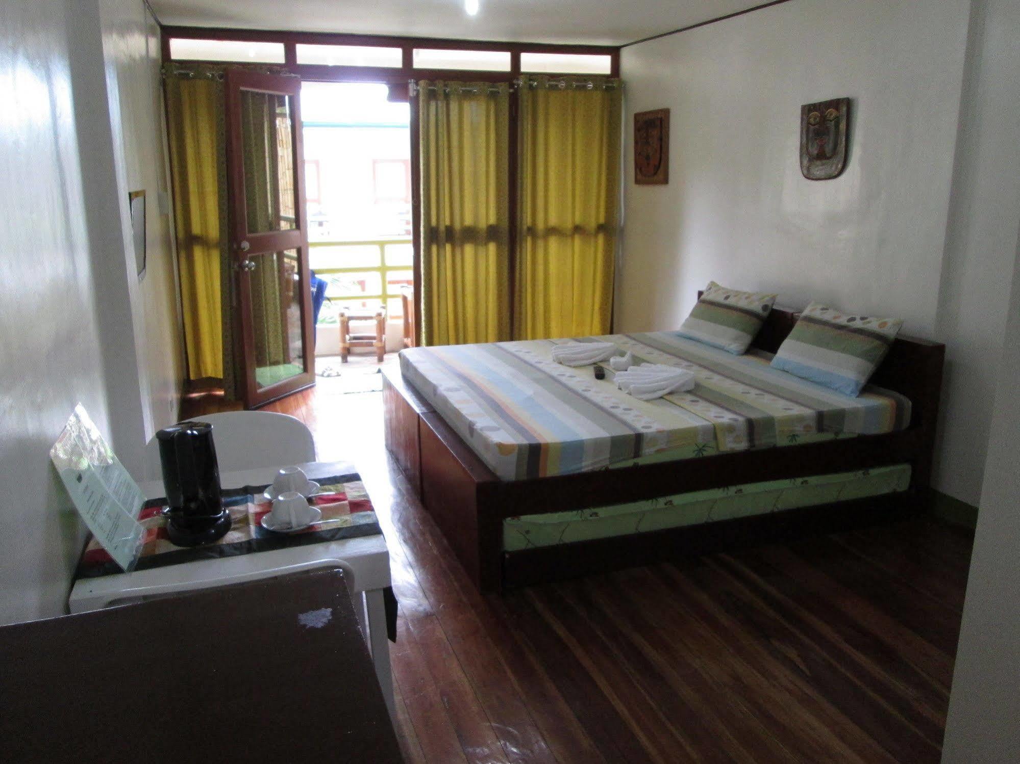 Reddoorz Plus @ Secret Garden Boracay Balabag  Экстерьер фото